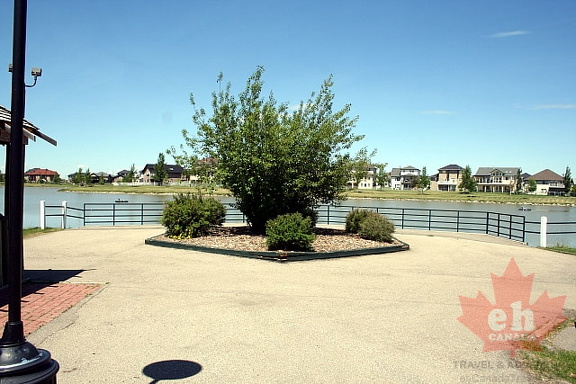 Lookout over Sunshine Lake