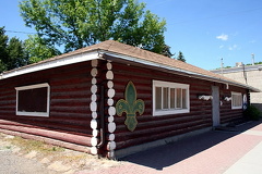 Log Cabin