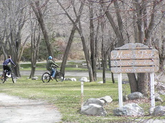 Manitou Park Sign