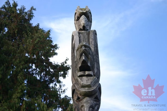 sechelt_first_nation_totem_poles 002.jpg