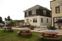 picnic_area.jpg