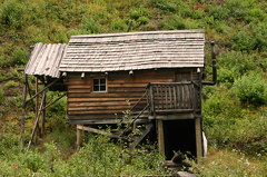 Mining Hut