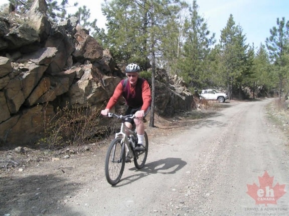 rock oven park 041 mountain biker on the kvr.tct
