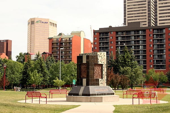 monument20090628 370001