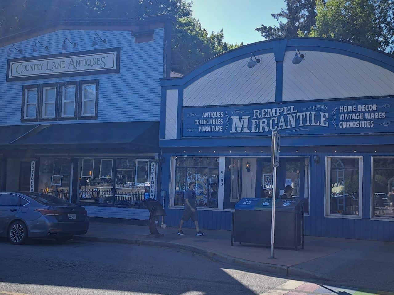 Antique shops storefronts in Fort Langley