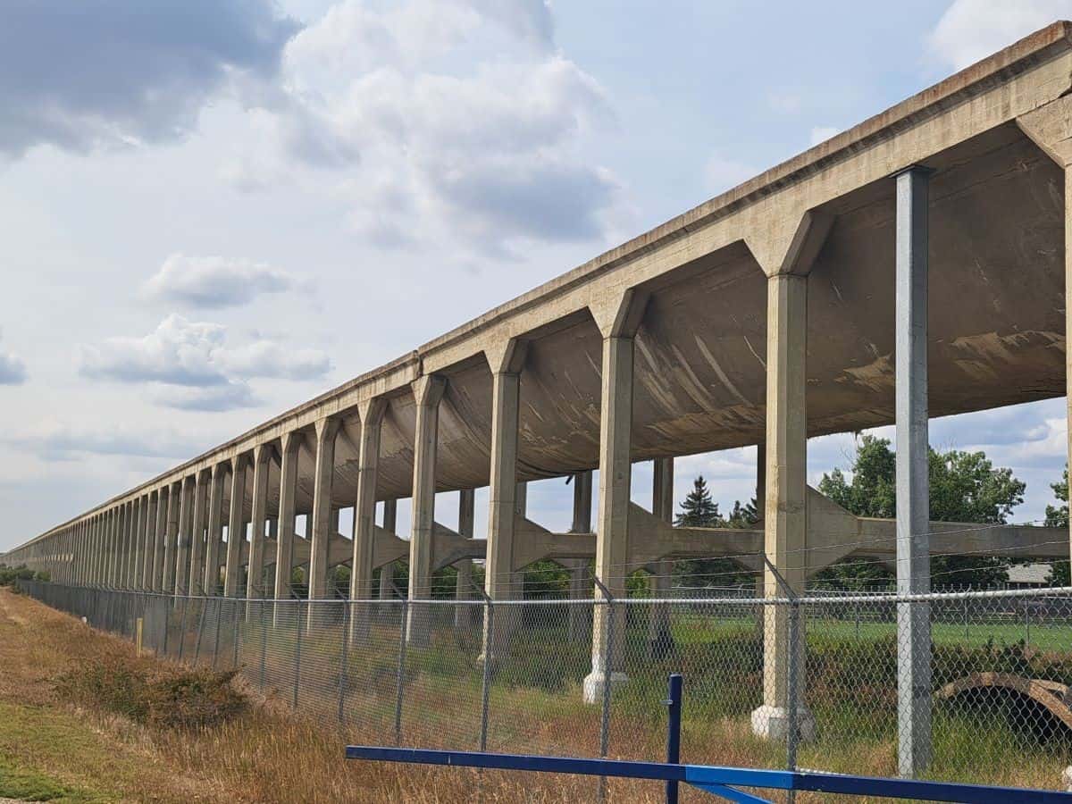 The Brooks Aqueduct is 3.1 km long making it the largest of its type in the world.