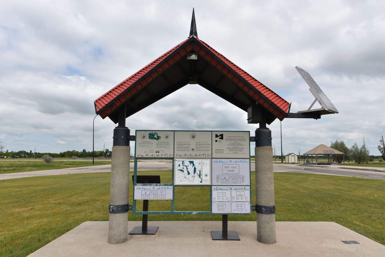 The Crow Wing Trail / Chemin St. Paul is part of the Trans Canada Trail network. This pavilion marks the route, connecting Manitoba’s Canadian Camino to a coast-to-coast national trail system.