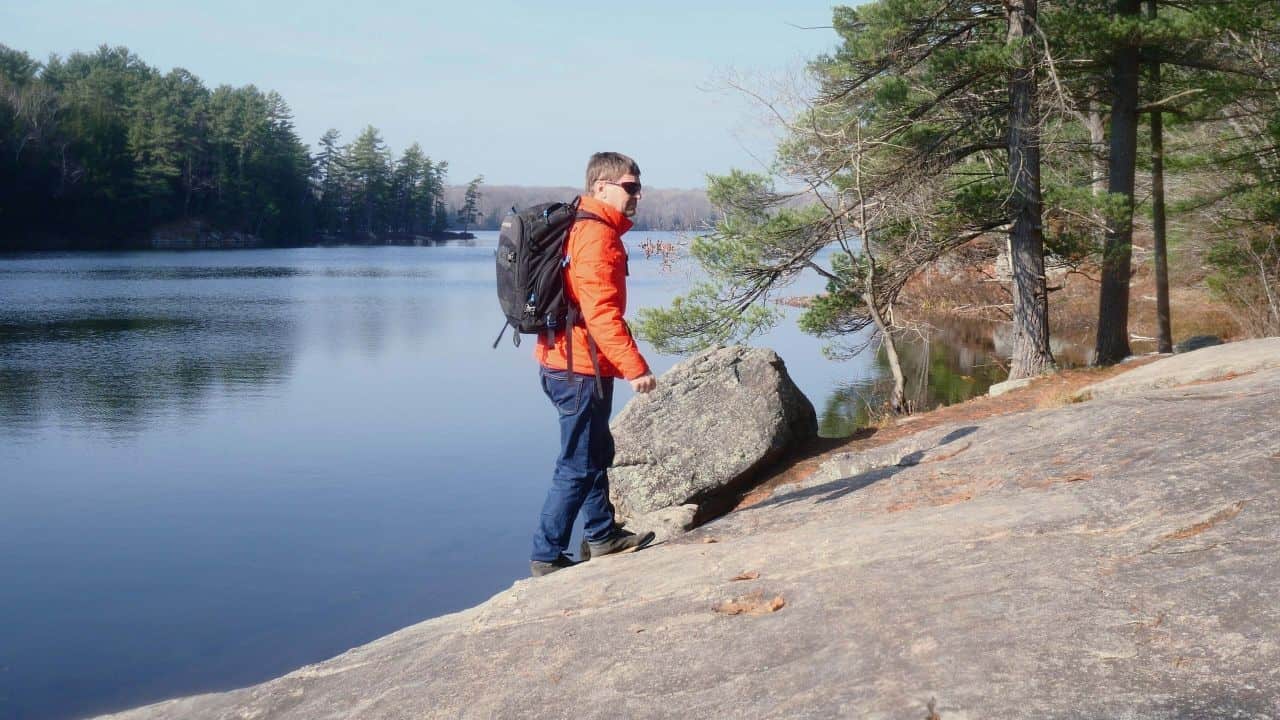 Beginning my hike exploring Hardy Lake Provincial Park in the Muskoka region of Ontario Canada.