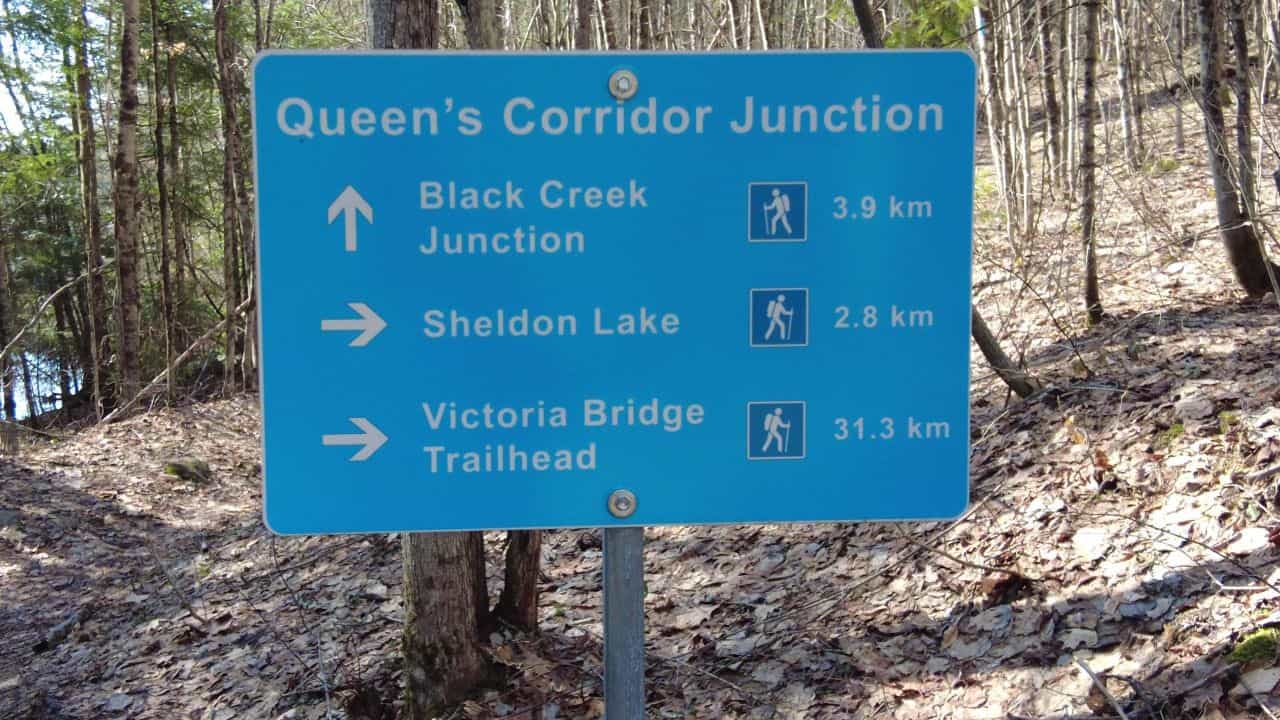 Queens Corridor Junction hiking Sheldon Lake in this Ontario Provincial Park