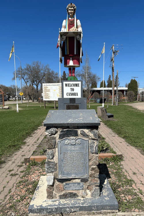 Lesia, welcome statue in Canora, Saskatchewan