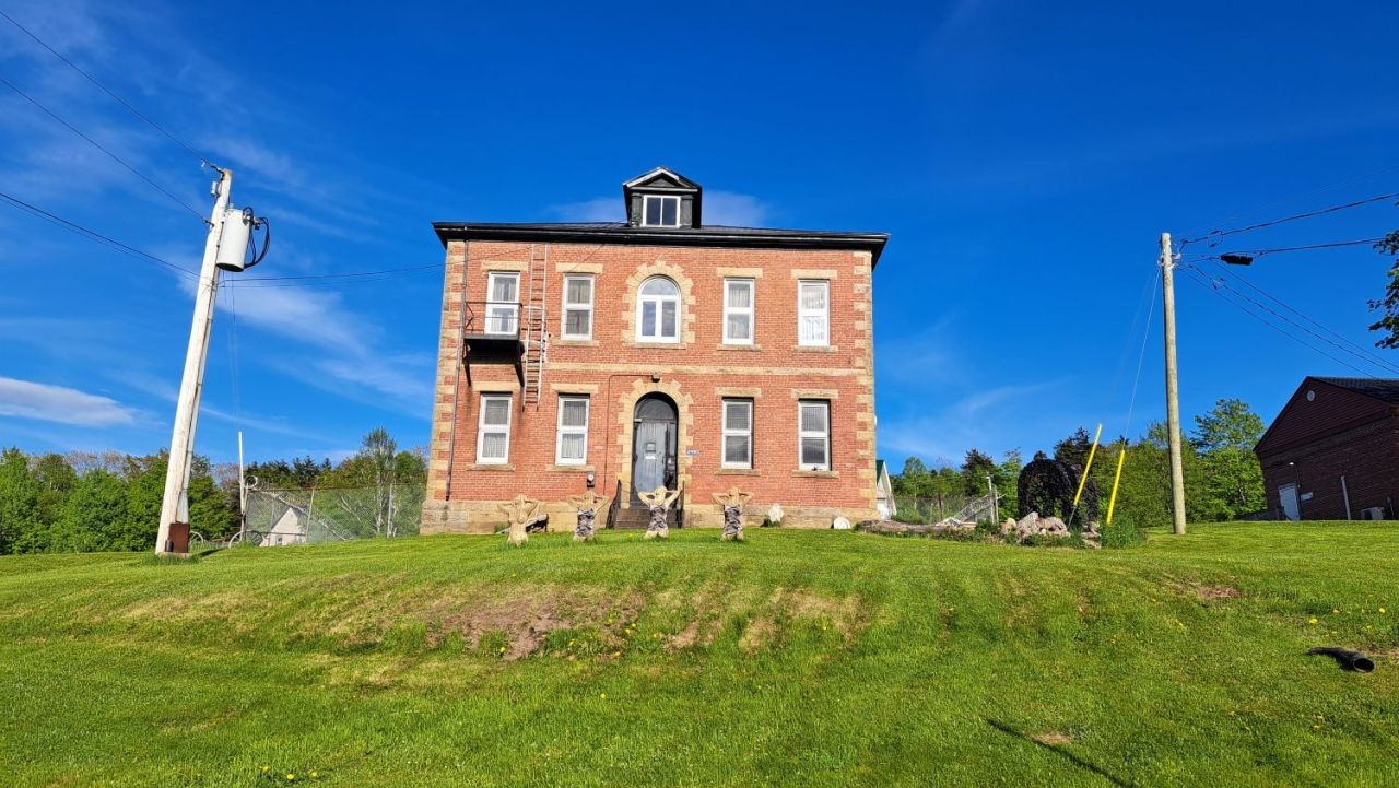 Dorchester Penitentiary was in opeartion until 1993. Today tours are available and guests can stay overnight in a jail cell in this historic and quirky bed and breakfast in New Brunswick, Canada.