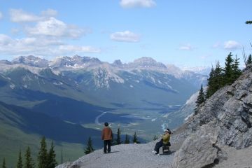 cosmic-station-cave-basin-trail20090720_71