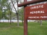 ok_falls_20050508_downtown_park,_skaha_lake_-_christie_memorial_pp