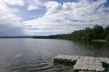 swan-lake-dawson-lake02