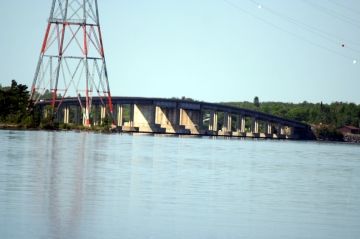 noden-causeway-fort-frances-ontario00