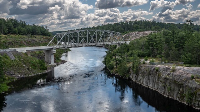 crossing-the-french-river