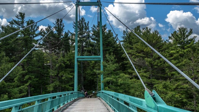 the-suspension-bridge-at-french-river-provincial-park