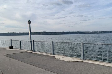 hamilton-bay-views-from-copps-pier-park