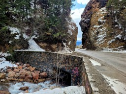 Sinclair Canyon Rock Cut - Radium B.C.