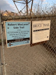 Robert MacLaren Side Trail Access in Hamilton Ontario Canada 