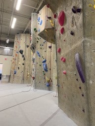 Climber's Rock Spacious Facility in Burlington Ontario Canada 