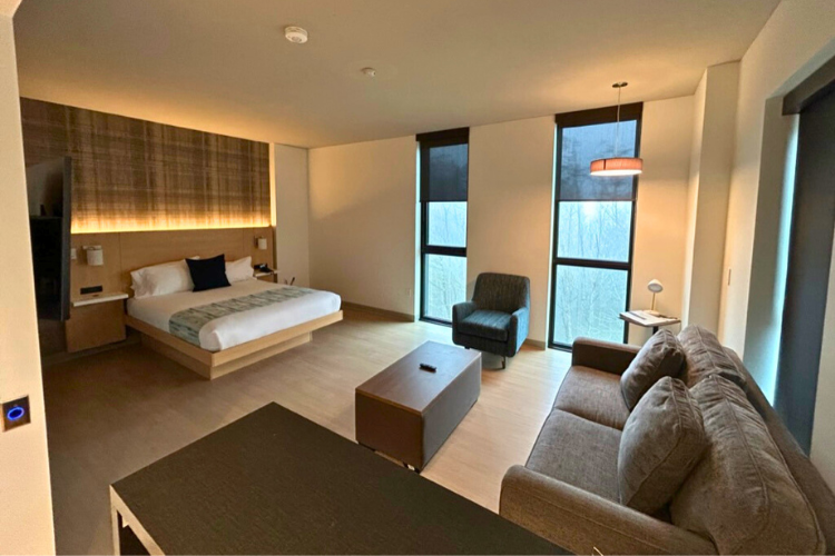 Accessible suite at The Simon, Simon Fraser University Burnaby Campus - Spacious floor plans are found in the accessible suites at The Simon, SFU. Accessible suites have a single queen bed.