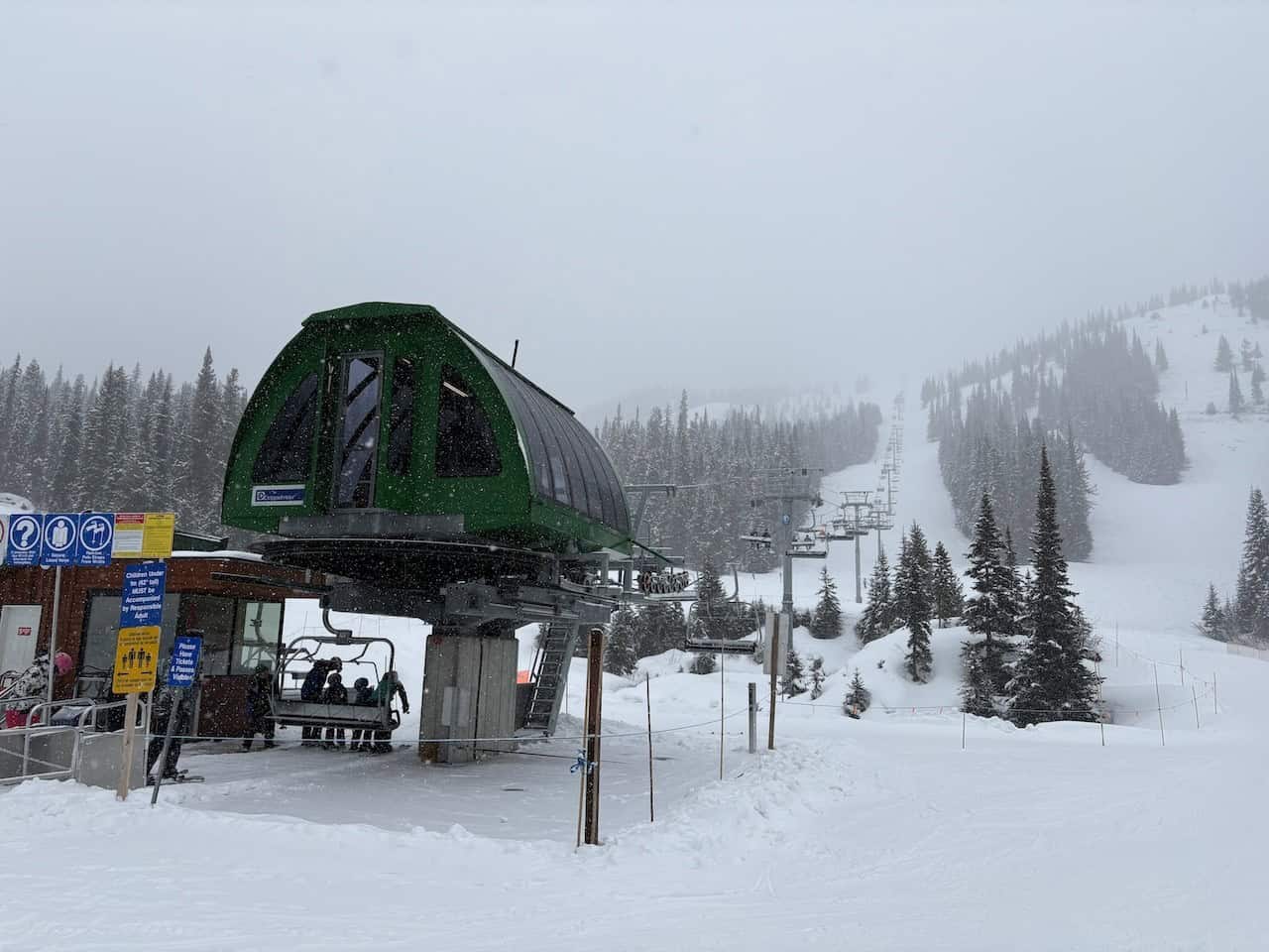 Lift-Operations-at-Manning-Park-Resort-British-Columbia - On our visit to Manning Park resort in BC, the lifts operated smoothly with a team of dedicated and enthusiastic staff.