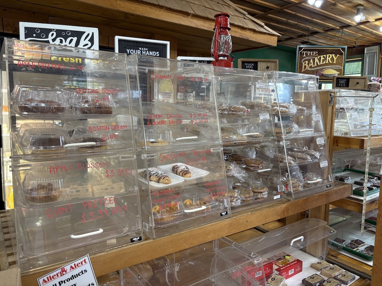 Bakery-Items-Rockton-Berry-Farm - The Rockton Berry Farm had a variety of baked goods and tasty treats for sale in Rockton, Ontario, Canada.