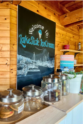 Welcome-to-Lake-Side-Ice-Cream-Gore-Bay