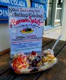 Best-Banana-Split-at-Shivers-Grand-Bend-Ont-