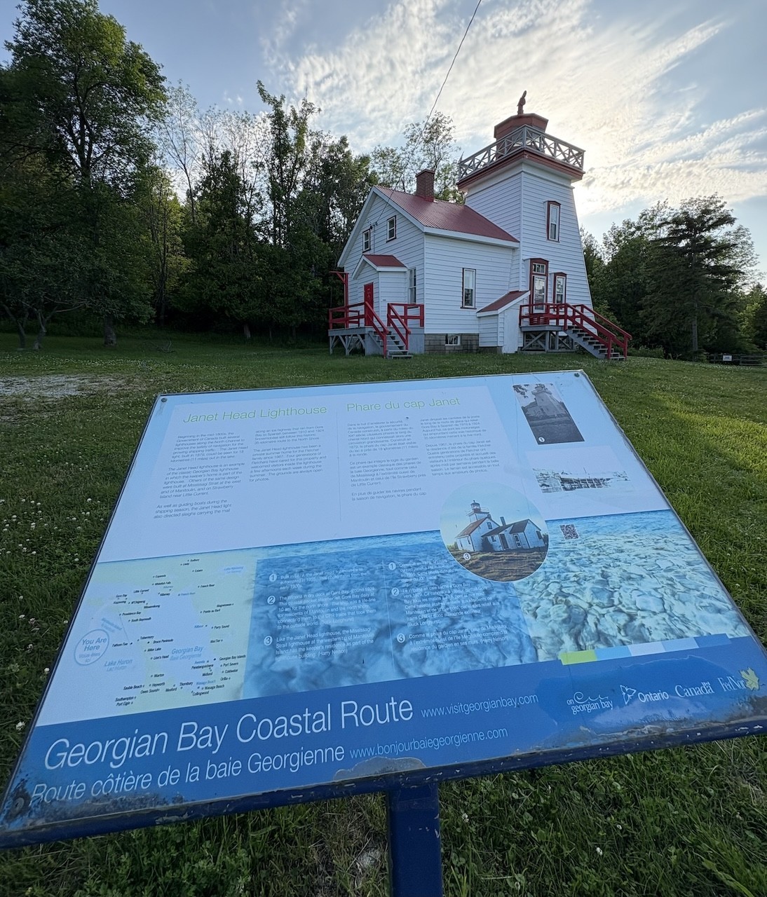 Janet-Head-Lighthouse-Georgian-Bay-Coastal-Route - Informational signs help to provide facts and information about Janet Head Lighthouse in Manitoulin, Ontario, Canada.