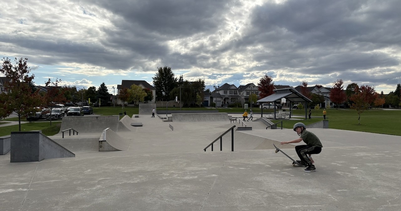 Skate-Park-View-3-Muskateers - Skaters of all ages enjoy the features offered at the 3 Musketears Skatepark in Acton, Ontario, Canada.