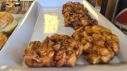 mountain-house-bakery-red-deer-apple-fritters